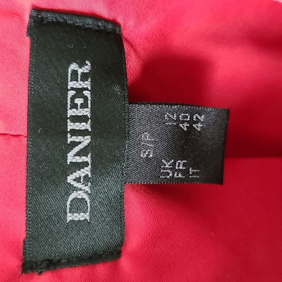 Danier Women's Poppy Red Genuine Leather Jacket ( Sz M/P) - Picture 2 of 7